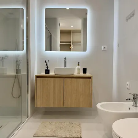 Bunksy Flat Delmar Waterfront Living By Junto Ao Mar *