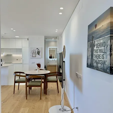 Bunksy Flat Delmar Waterfront Living By Junto Ao Mar オリョン