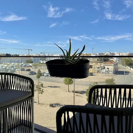 Bunksy Flat Delmar Waterfront Living By Junto Ao Mar * オリョン