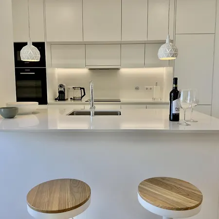 Bunksy Flat Delmar Waterfront Living By Junto Ao Mar *